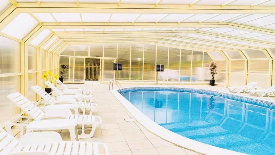 Hotel Velista Voneshta Voda Bagian luar foto
