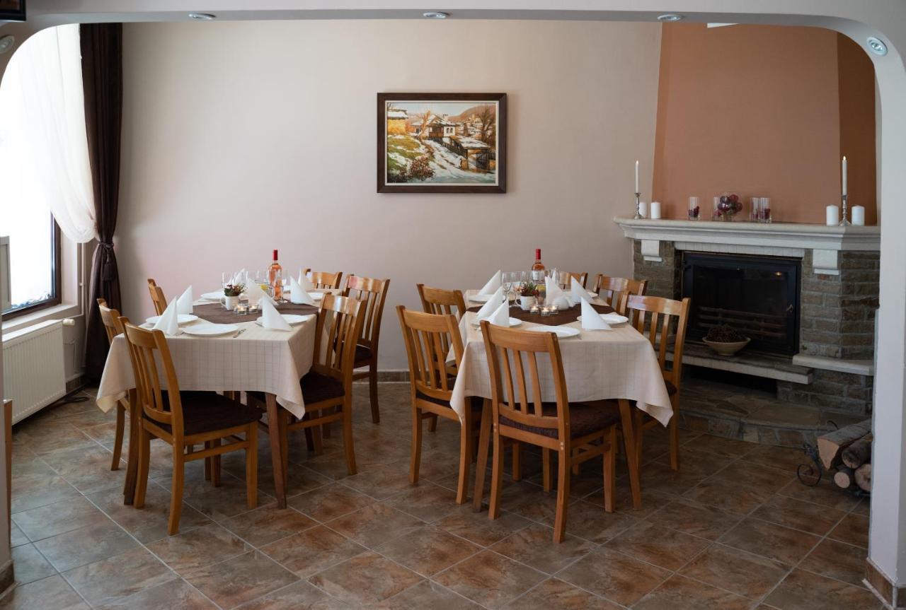 Hotel Velista Voneshta Voda Bagian luar foto