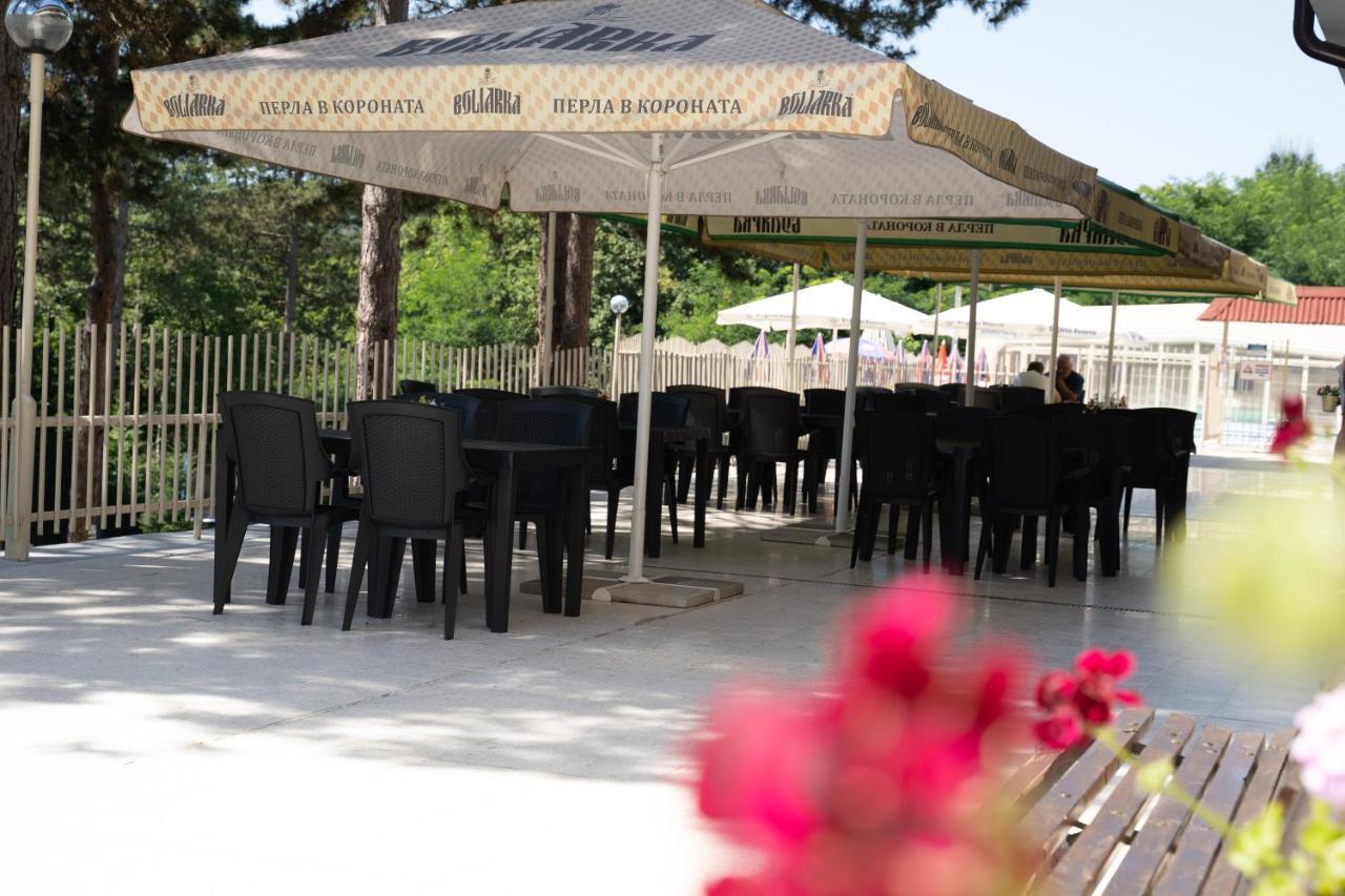 Hotel Velista Voneshta Voda Bagian luar foto